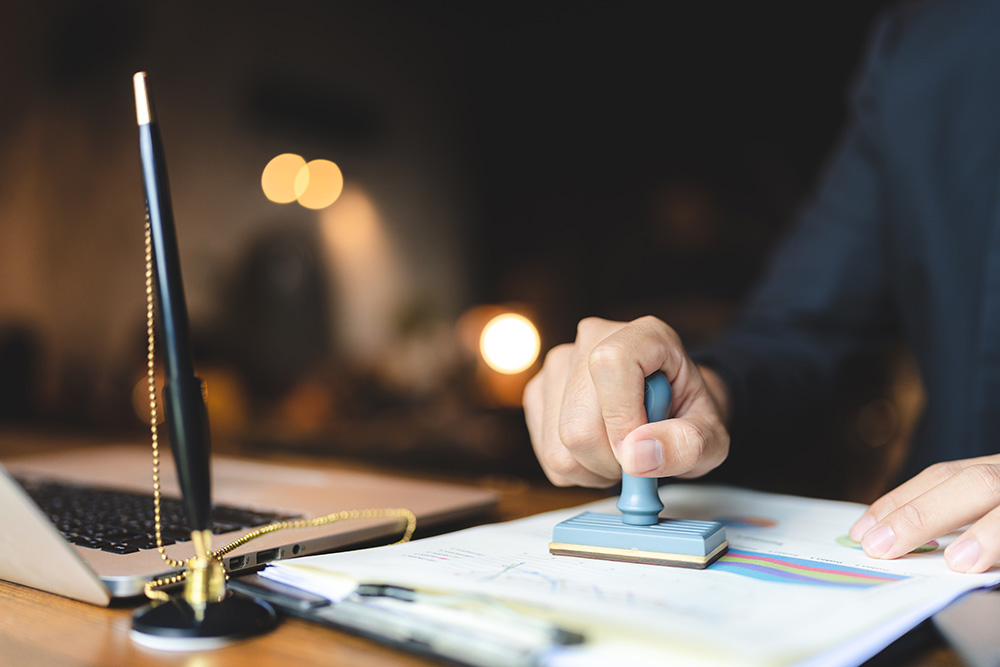 Why Every Global Business Should Have a Trusted Notary Public on Speed Dial